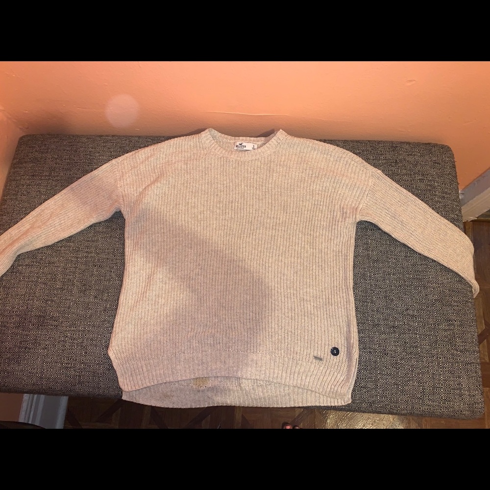 Hollister beige sweater